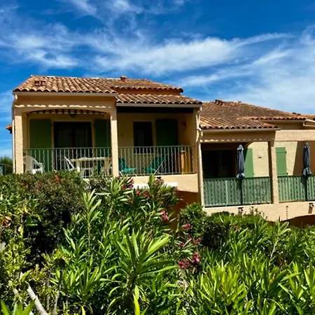 3-star With Terrace דירה קבלייר-סור-מר